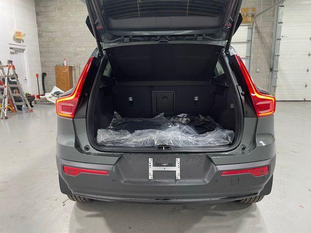 new 2026 Volvo XC40 car, priced at $53,985