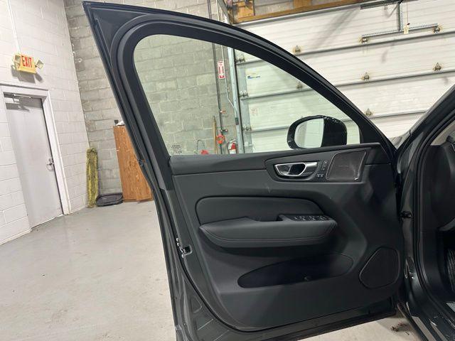 new 2026 Volvo XC60 Plug-In Hybrid car, priced at $75,035