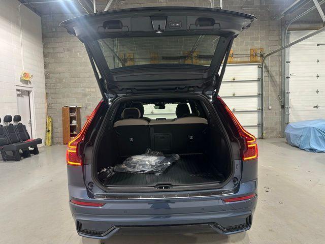 new 2026 Volvo XC60 car, priced at $58,105