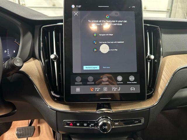 new 2026 Volvo XC60 car, priced at $60,165