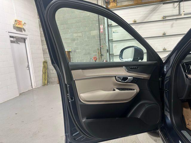 new 2026 Volvo XC90 car, priced at $71,900