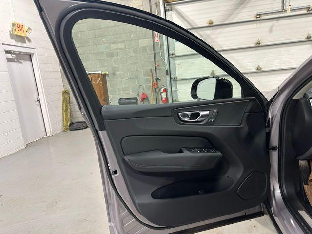 new 2026 Volvo XC60 car, priced at $58,105