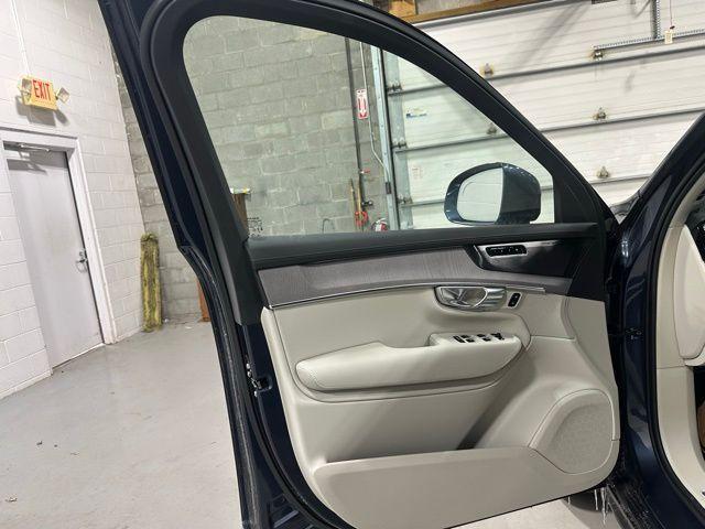 new 2026 Volvo XC90 car, priced at $75,155