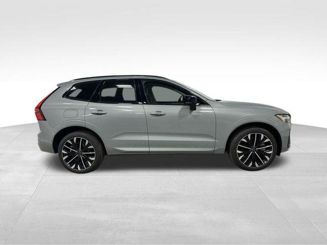 new 2026 Volvo XC60 Plug-In Hybrid car, priced at $75,235