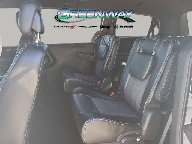 used 2015 Chrysler Town & Country car, priced at $7,750