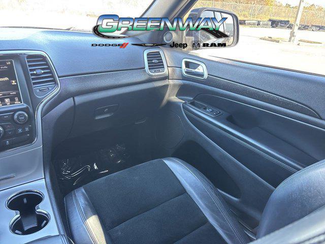 used 2015 Jeep Grand Cherokee car, priced at $13,276