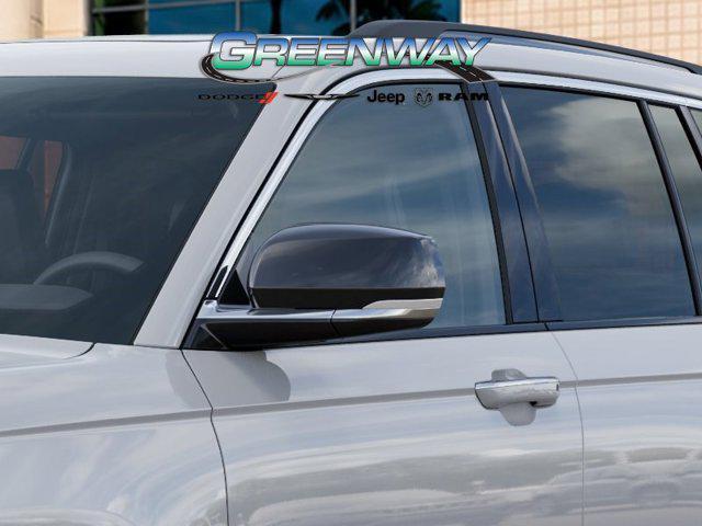 new 2025 Jeep Grand Cherokee car, priced at $40,214