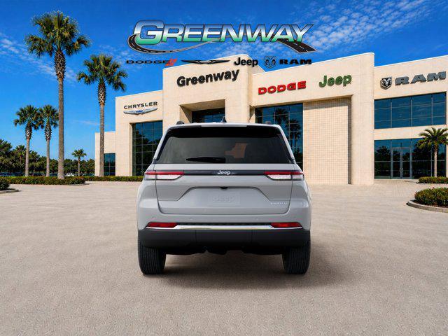 new 2025 Jeep Grand Cherokee car, priced at $40,214