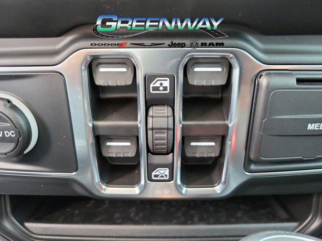 used 2023 Jeep Gladiator car, priced at $33,444