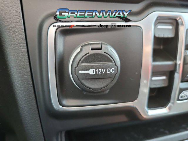 used 2023 Jeep Gladiator car, priced at $33,444