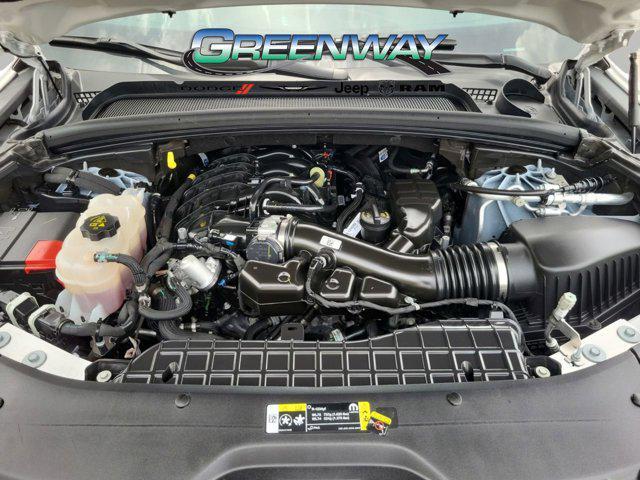 used 2025 Jeep Grand Cherokee car, priced at $34,999
