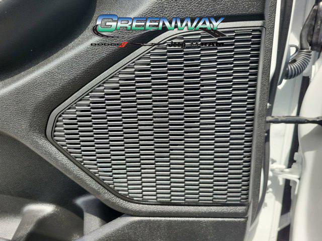 used 2025 Jeep Grand Cherokee car, priced at $34,999