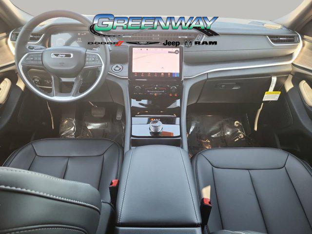 new 2025 Jeep Grand Cherokee car, priced at $39,684