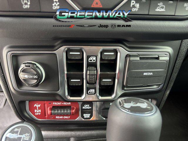 new 2025 Jeep Wrangler car, priced at $58,404