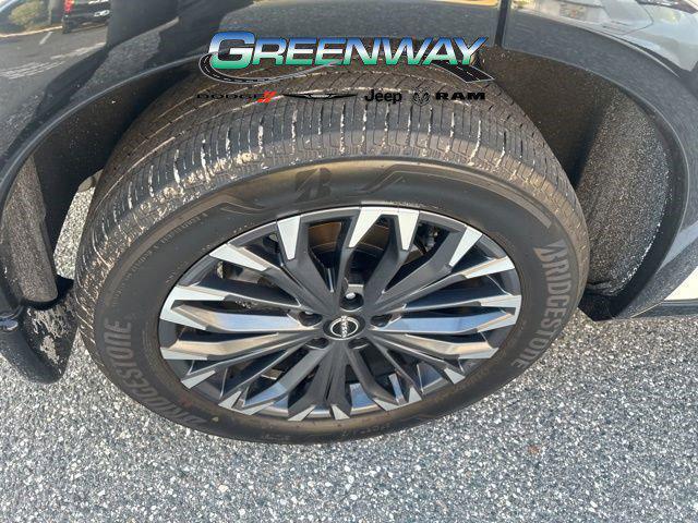 used 2024 Nissan Rogue car, priced at $31,197