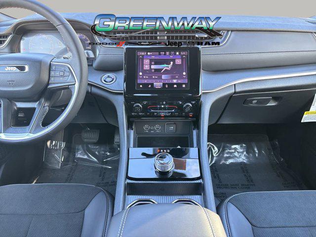 new 2025 Jeep Grand Cherokee L car, priced at $39,083