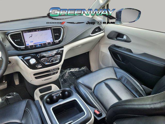 used 2022 Chrysler Pacifica car, priced at $29,502
