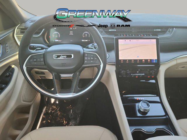 new 2025 Jeep Grand Cherokee L car, priced at $39,146