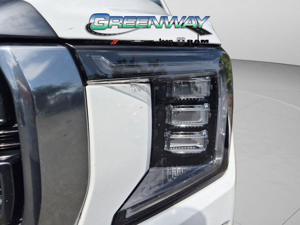 used 2022 GMC Yukon XL car, priced at $55,534