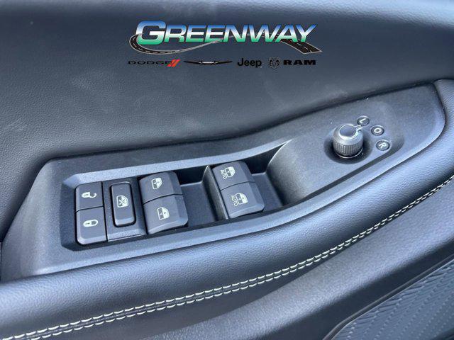 new 2025 Jeep Grand Cherokee car, priced at $35,643