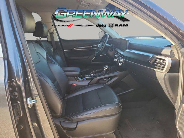 used 2024 Kia Telluride car, priced at $29,961