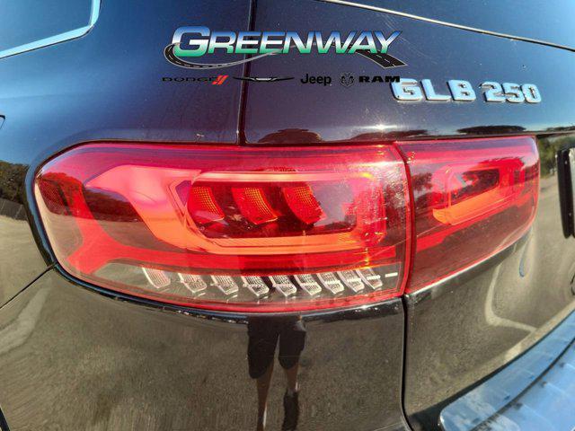 used 2022 Mercedes-Benz GLB 250 car, priced at $24,519