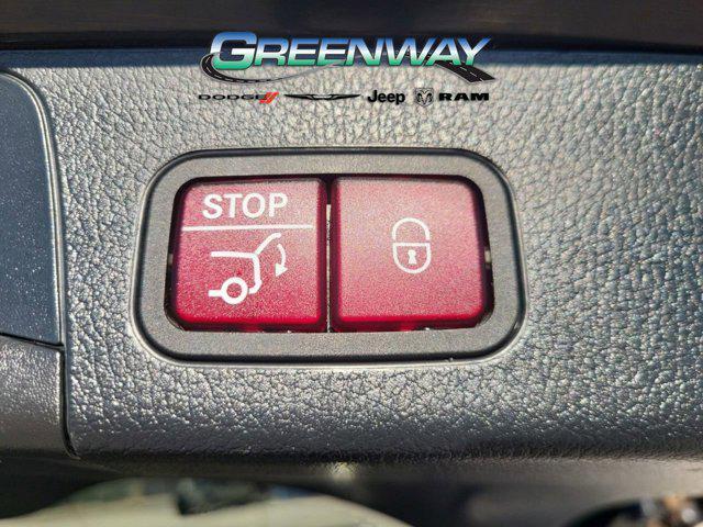 used 2022 Mercedes-Benz GLB 250 car, priced at $24,519