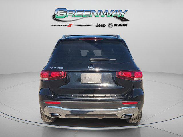 used 2022 Mercedes-Benz GLB 250 car, priced at $24,519