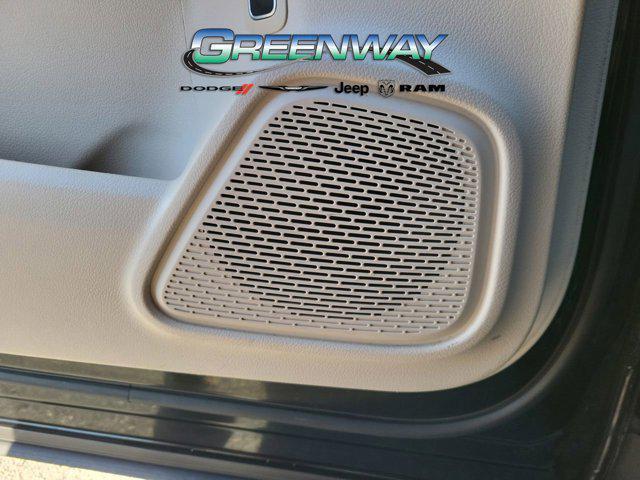 used 2022 Mercedes-Benz GLB 250 car, priced at $24,519