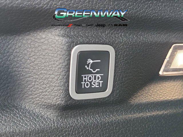 new 2025 Jeep Grand Cherokee L car, priced at $39,928