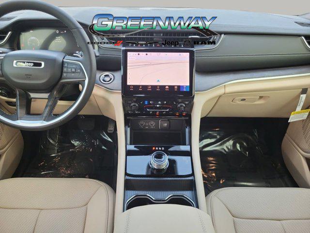 new 2025 Jeep Grand Cherokee L car, priced at $39,928