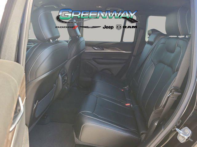 new 2025 Jeep Grand Cherokee car, priced at $41,428