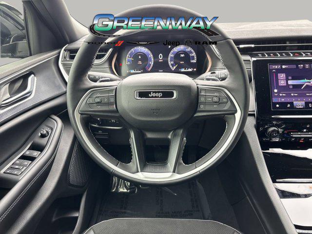 new 2025 Jeep Grand Cherokee car, priced at $41,032