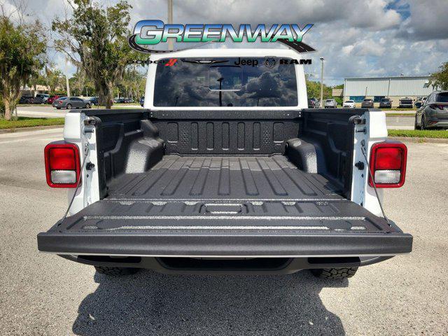 new 2025 Jeep Gladiator car, priced at $48,541