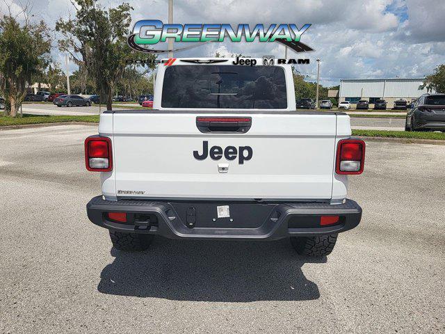new 2025 Jeep Gladiator car, priced at $48,541