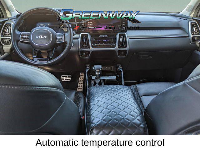 used 2023 Kia Sorento car, priced at $32,258