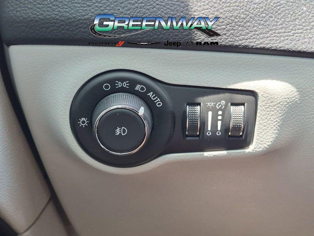 used 2018 Jeep Compass car, priced at $16,134