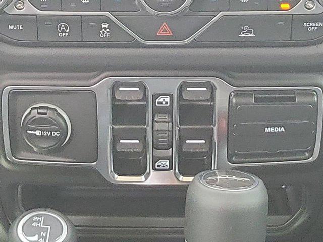 new 2025 Jeep Gladiator car, priced at $37,435