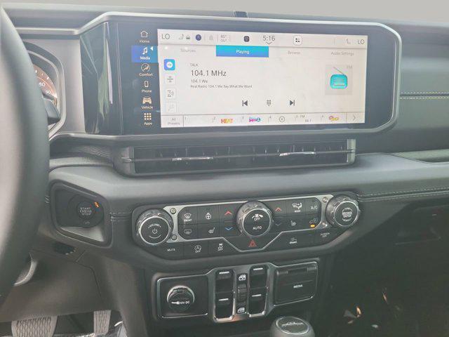 new 2025 Jeep Gladiator car, priced at $37,435