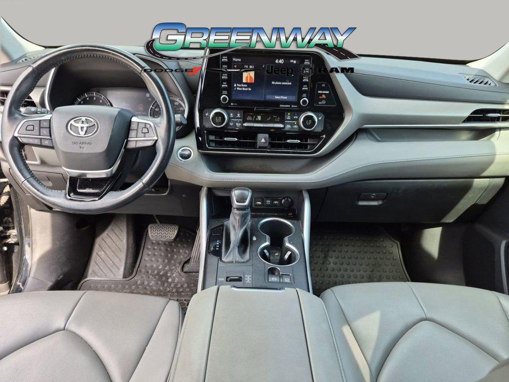 used 2020 Toyota Highlander car, priced at $29,233