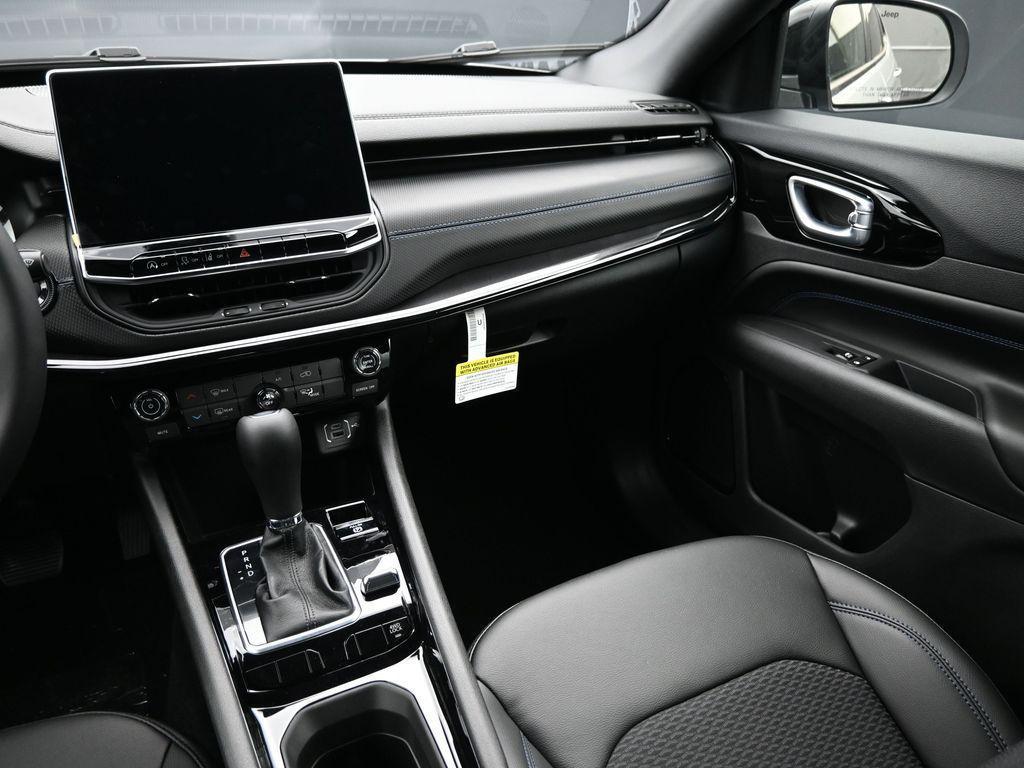 new 2026 Jeep Compass car, priced at $30,165