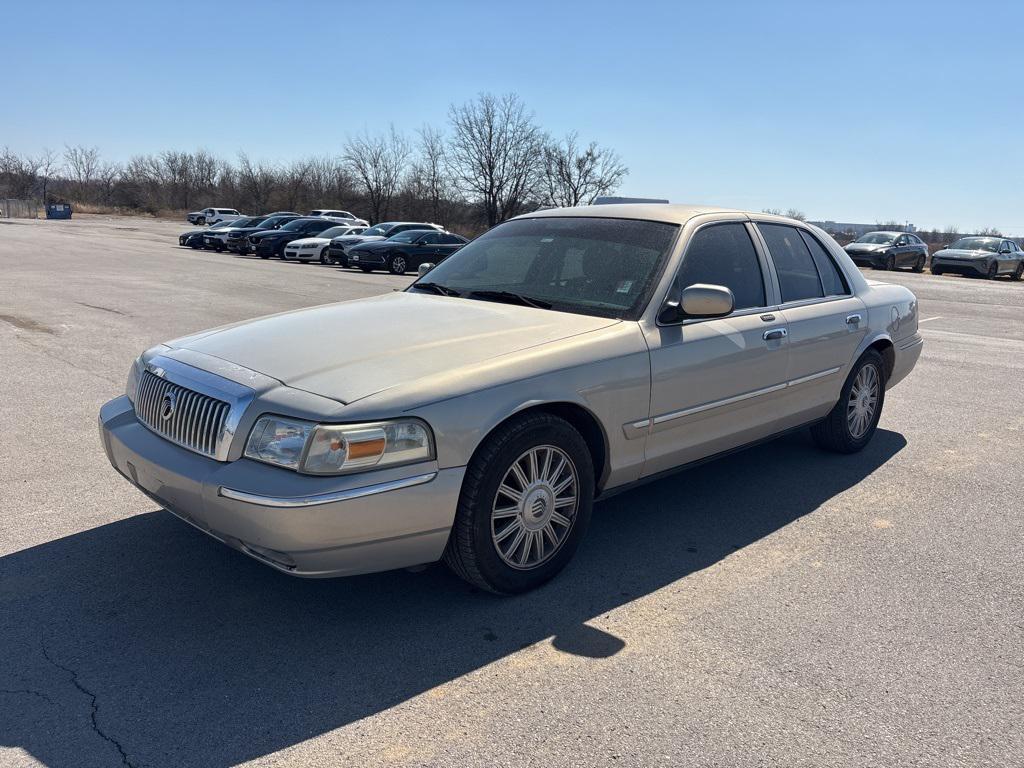 used 2008 Mercury Grand Marquis car, priced at $6,999