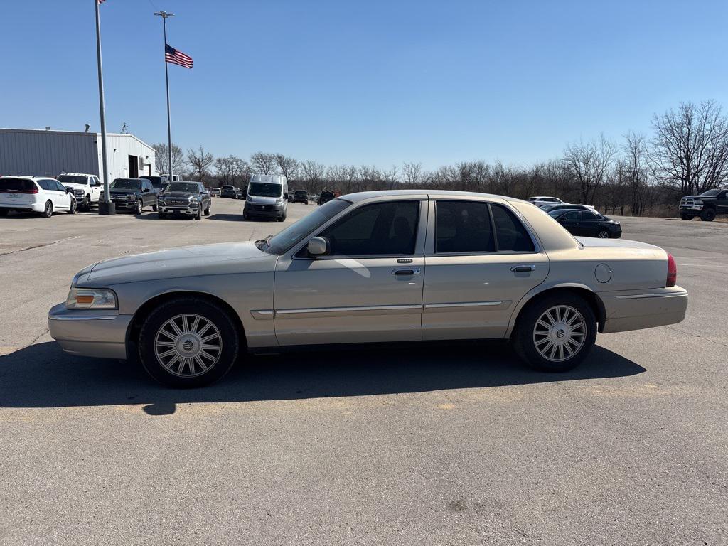 used 2008 Mercury Grand Marquis car, priced at $6,999