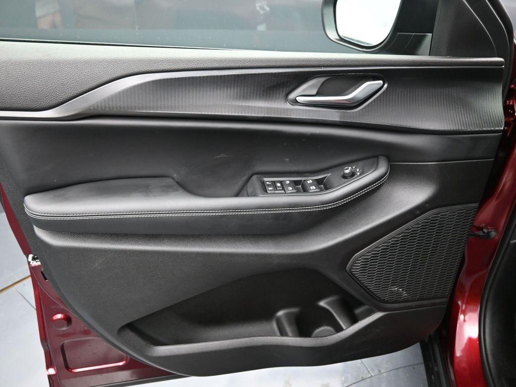 new 2026 Jeep Grand Cherokee car, priced at $41,616