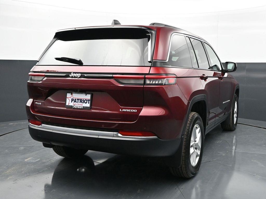 new 2026 Jeep Grand Cherokee car, priced at $41,616