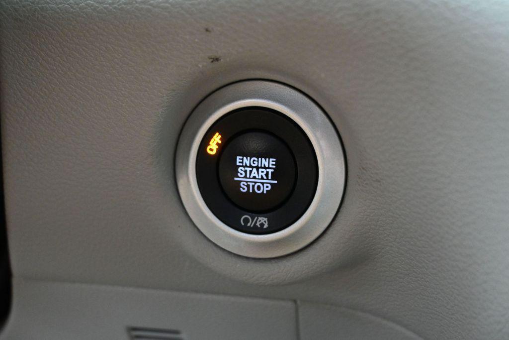 used 2023 Chrysler Pacifica car, priced at $24,764