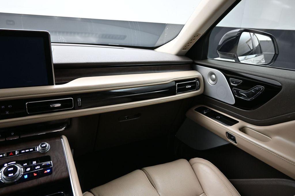 used 2021 Lincoln Aviator car, priced at $33,119