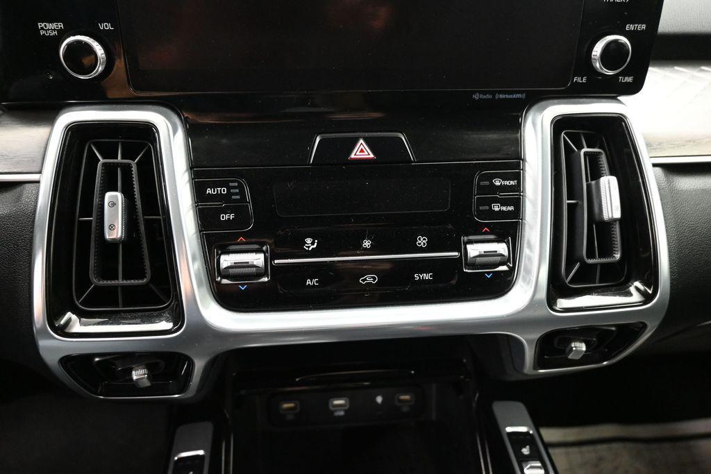 used 2021 Kia Sorento car, priced at $21,619