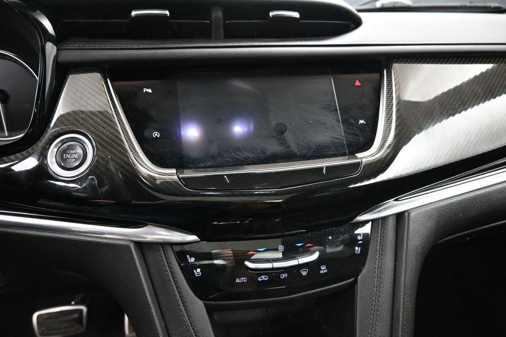 used 2020 Cadillac XT6 car, priced at $29,991