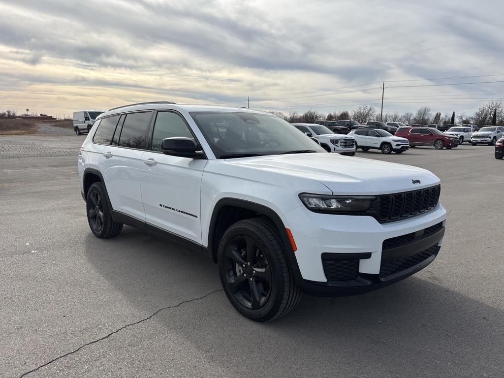 new 2023 Jeep Grand Cherokee L car, priced at $40,348